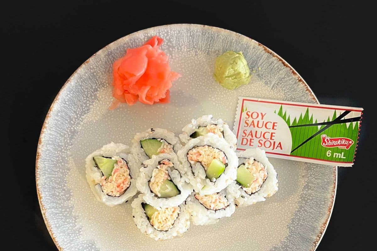 Spicy kani roll
