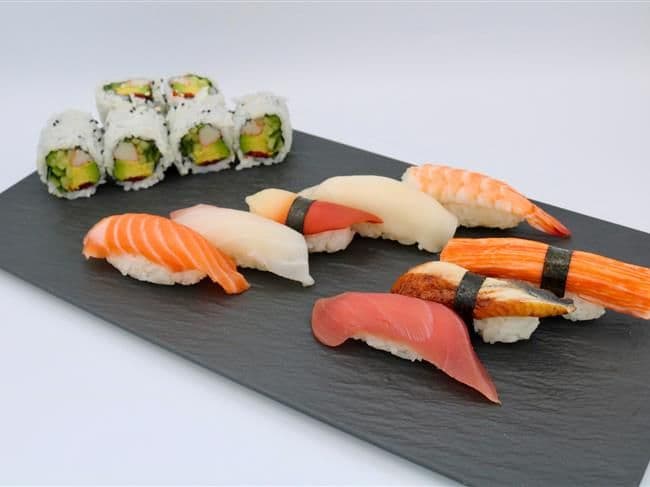 Sushi Set (14pcs)