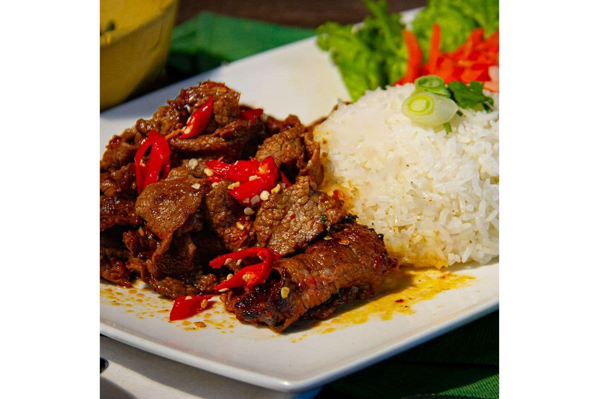 R3. Lemongrass Beef Rice | Cơm Bò Xào Xã