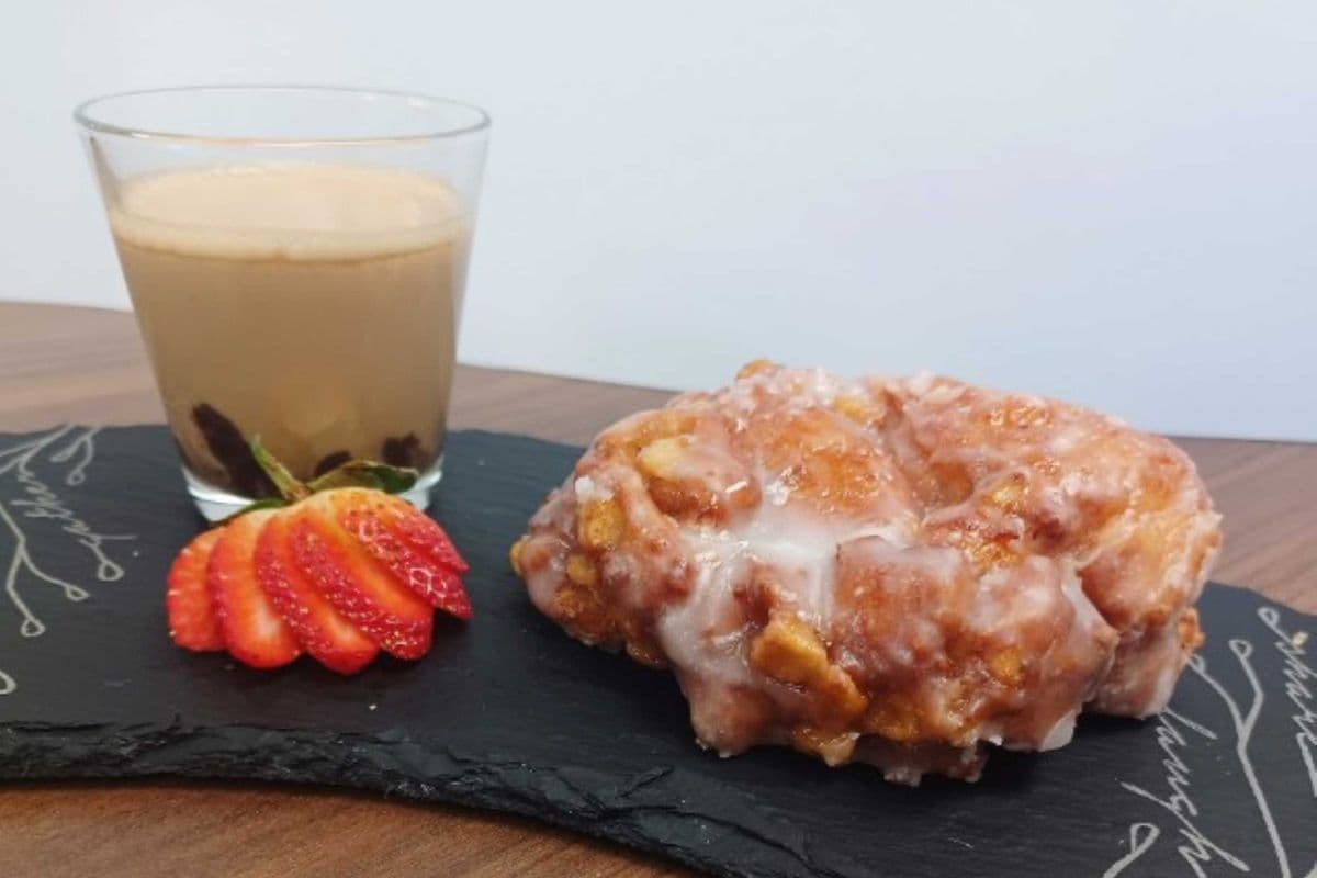 GLAZED APPLE FRITTERS