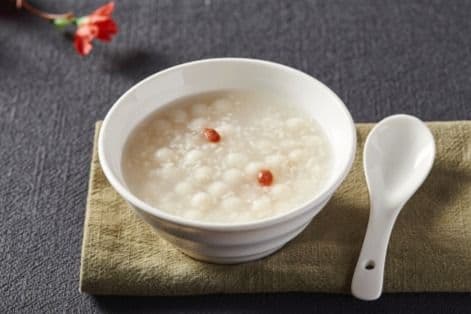 Glutinous Rice Balls in Fermented Rice Wine 酒酿圆子