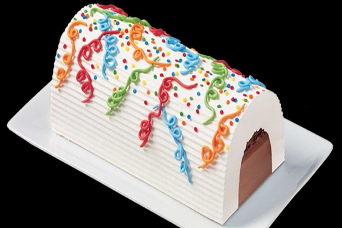 Standard Celebration Log Cake - DQ® Cake
