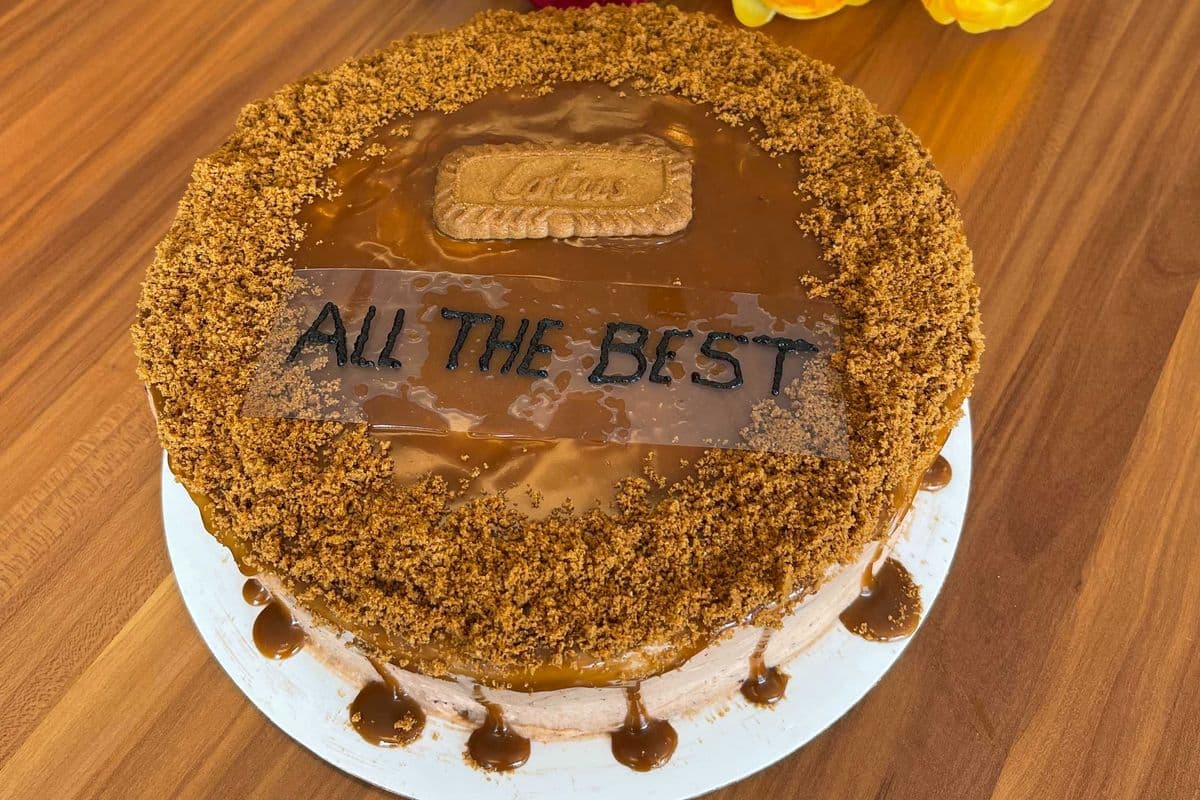 7'' Egg Free Lotus Biscoff Cake