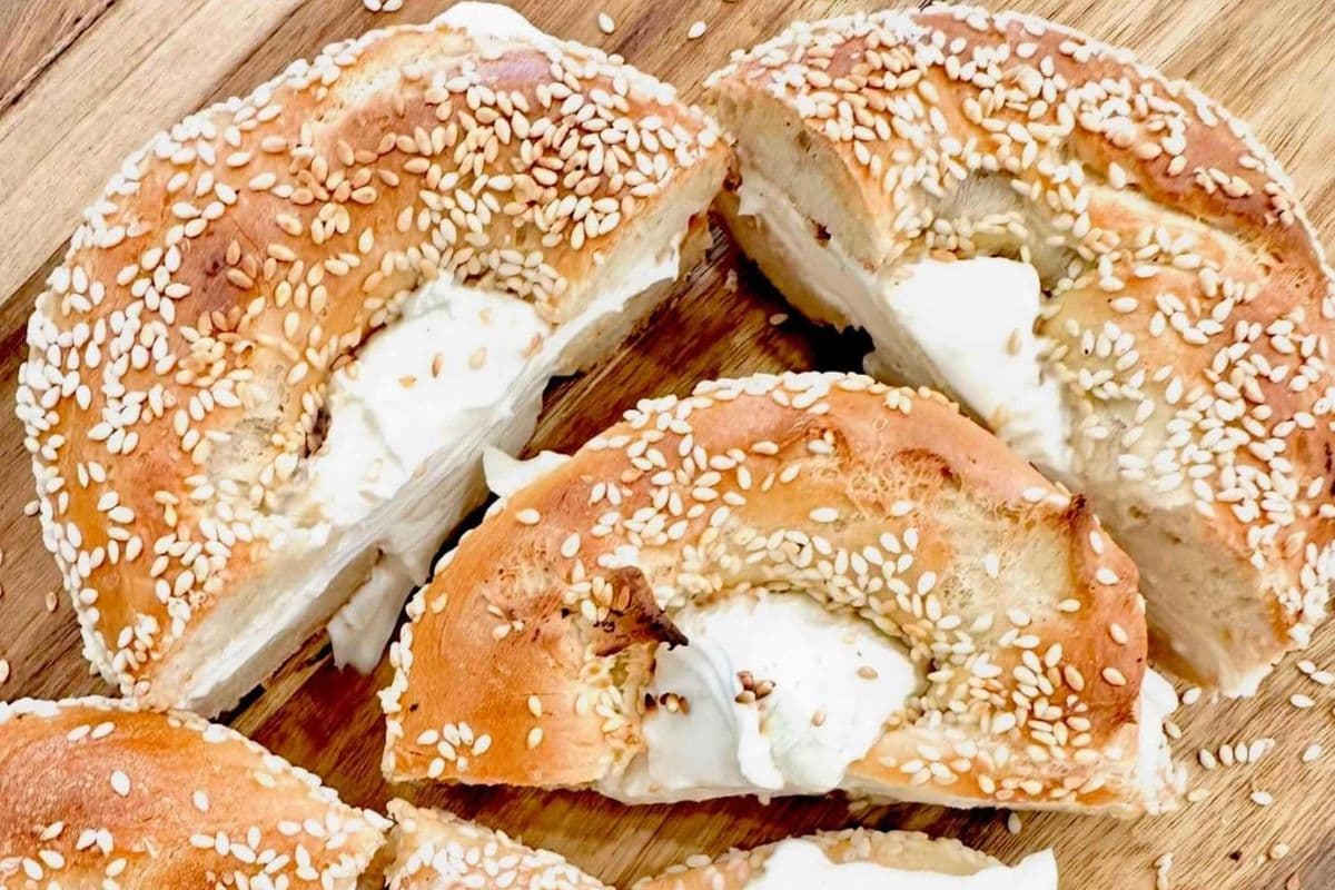 Bagel avec fromage à la crème / Bagel with Cream Cheese