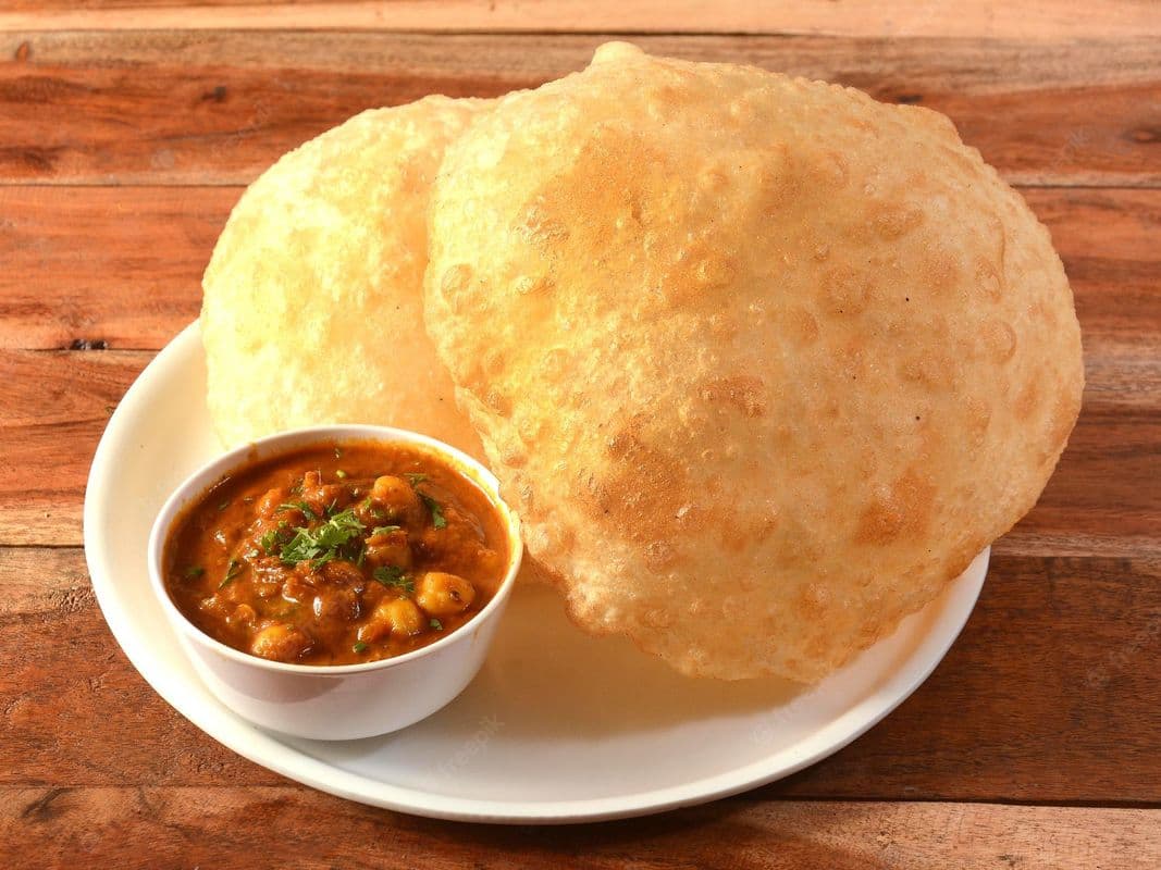 Chole Poori (2pcs)