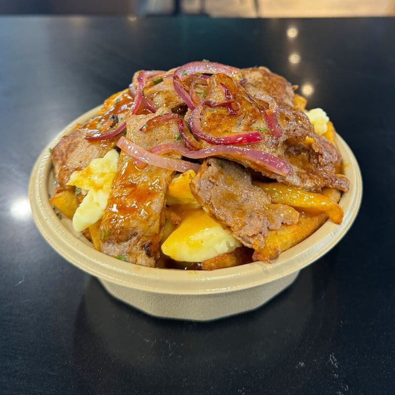 Poutine philly steak