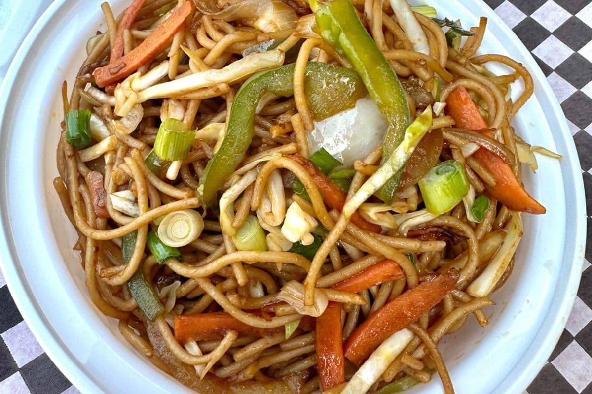 Veggie Hakka Noodles