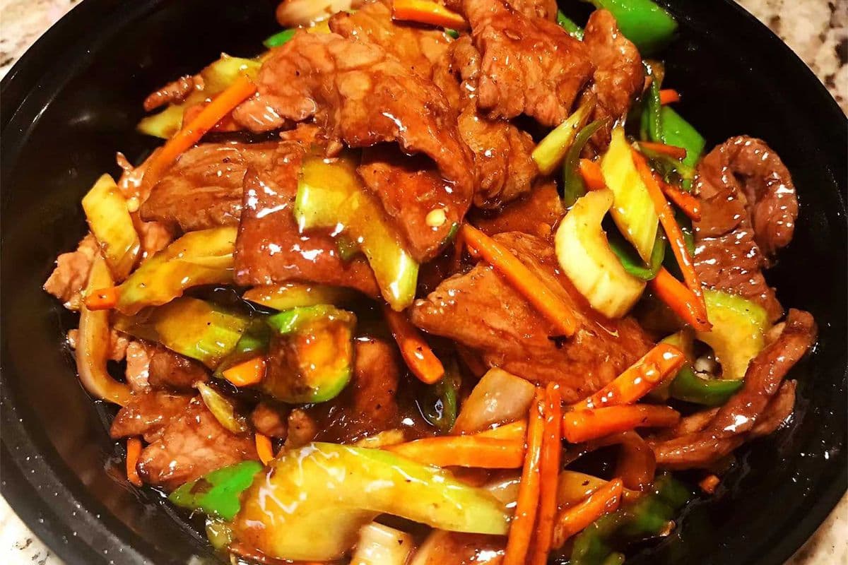 3. Beef Fried with Celery 西芹牛柳