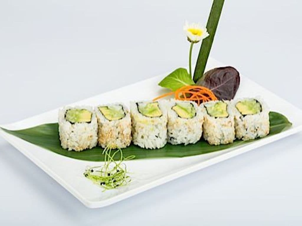 Cucumber Avocado Roll (6pcs)