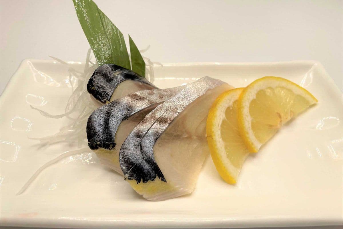 Saba Sashimi (3 pcs)