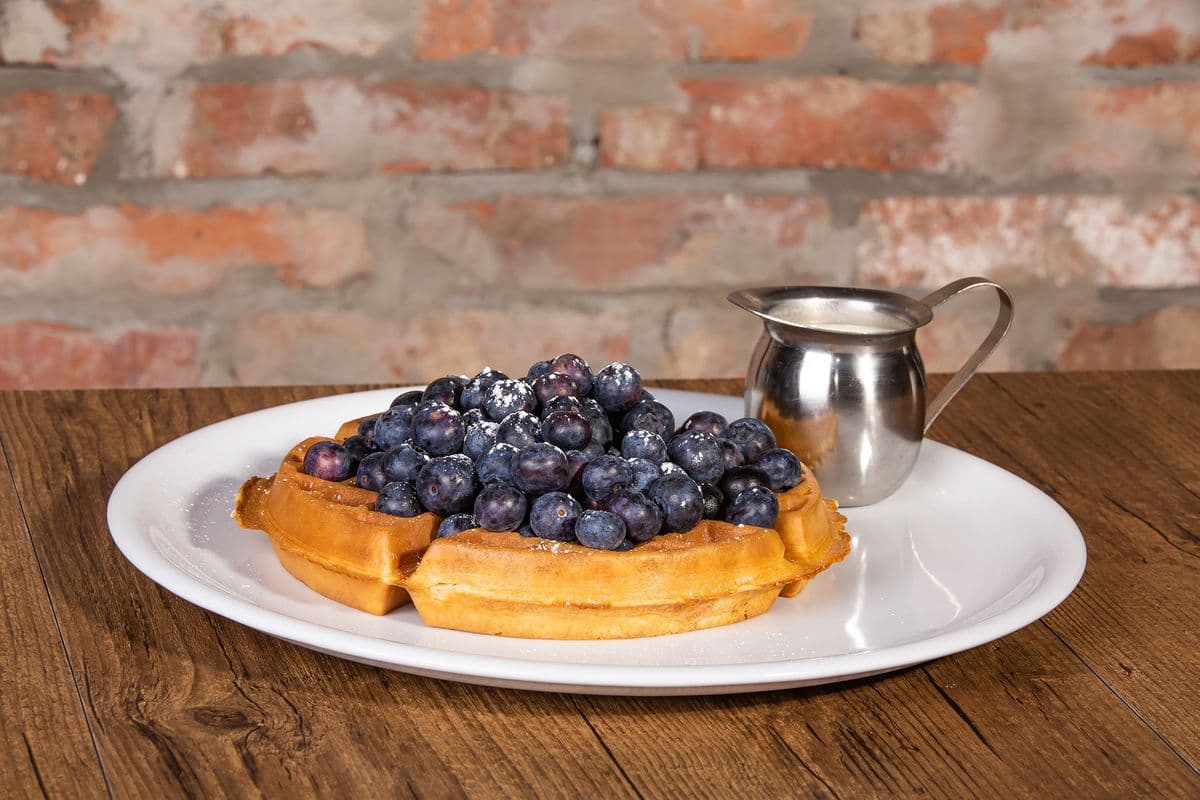 Gaufre Bleuets/ Blueberry Waffle