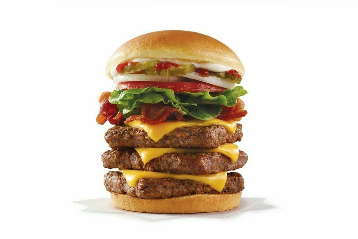Bacon De Luxe 3/4lb Triple / Bacon Deluxe 3/4lb.* Triple (Cals: 1220)