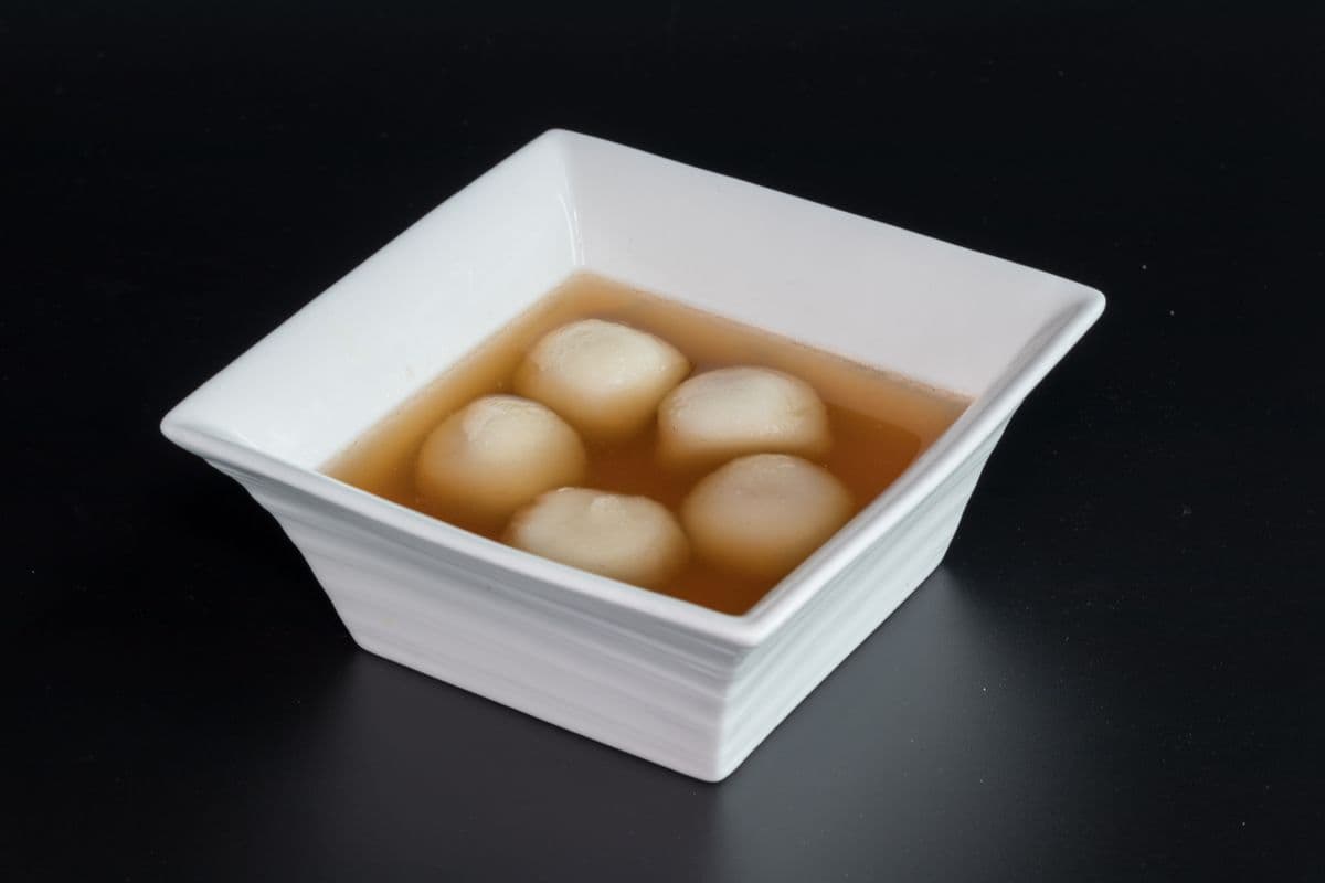Black Sesame Flavour Sweet Dumplings 黑芝麻湯圓