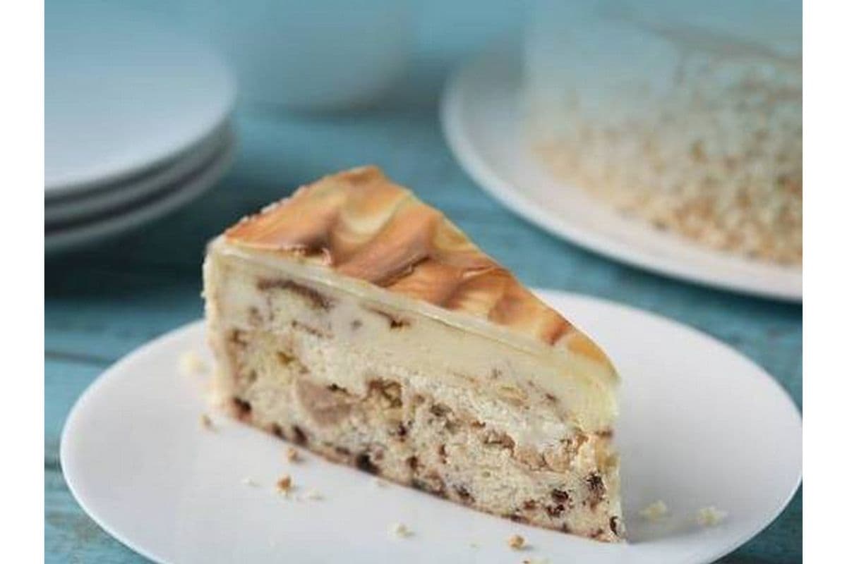 Cinnabon - The World of Cheesecakes