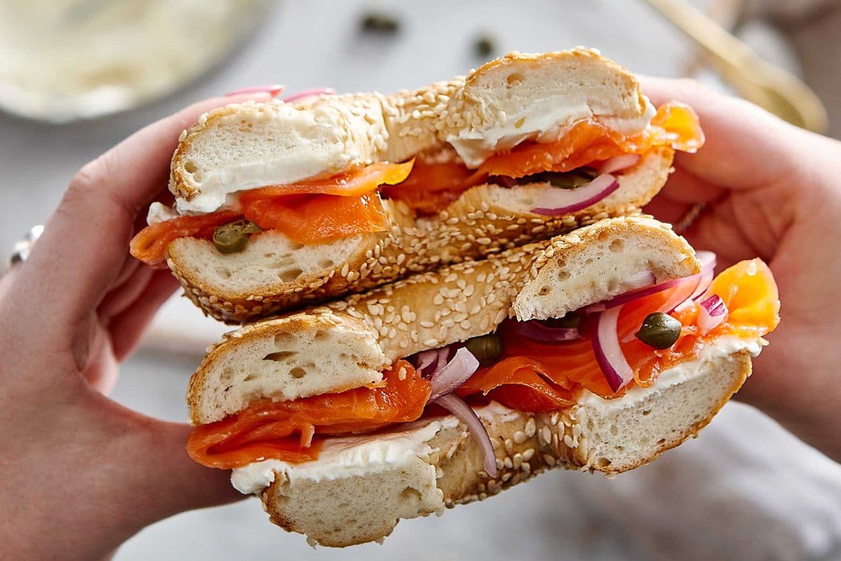 Sandwich Saumon Classique / Classic Salmon Sandwich