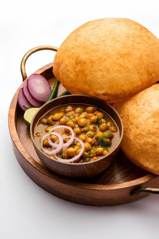Channa Bhattura