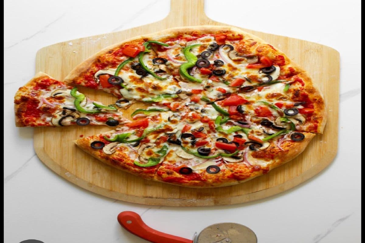 13" Pizza