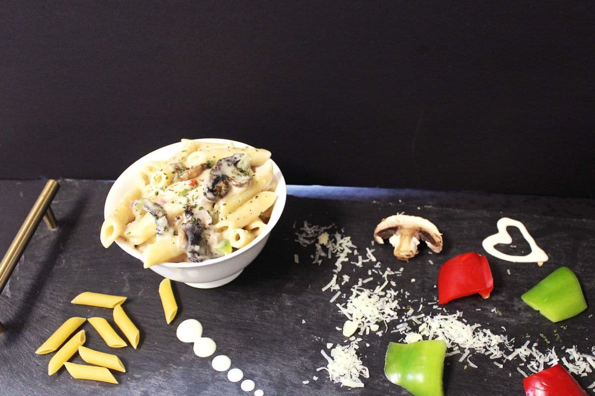 👌Popular- Creamy garlic Pasta