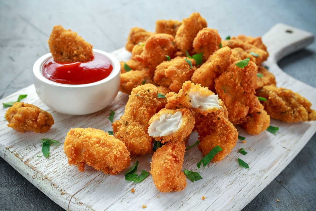 CHICKEN NUGGETS(BUY 10 GET 15)