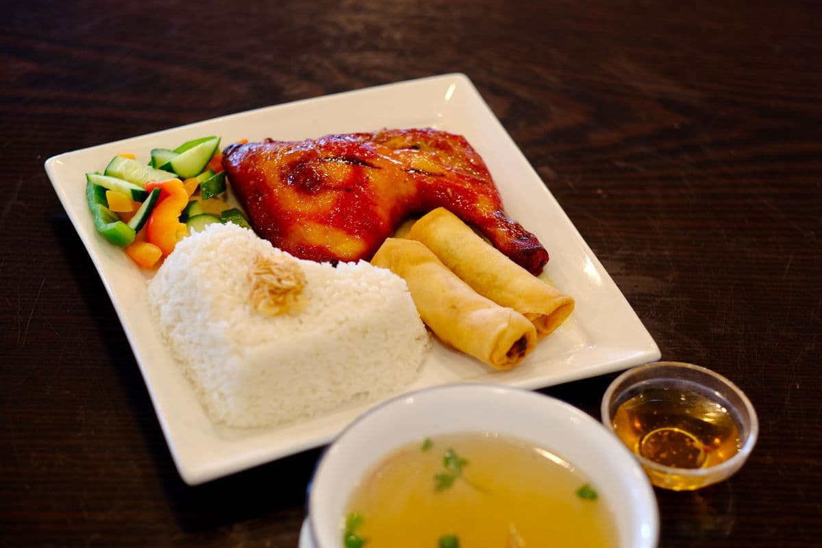 21.1 Honey BBQ Chicken / Cơm Gà Nướng Mật Ong
