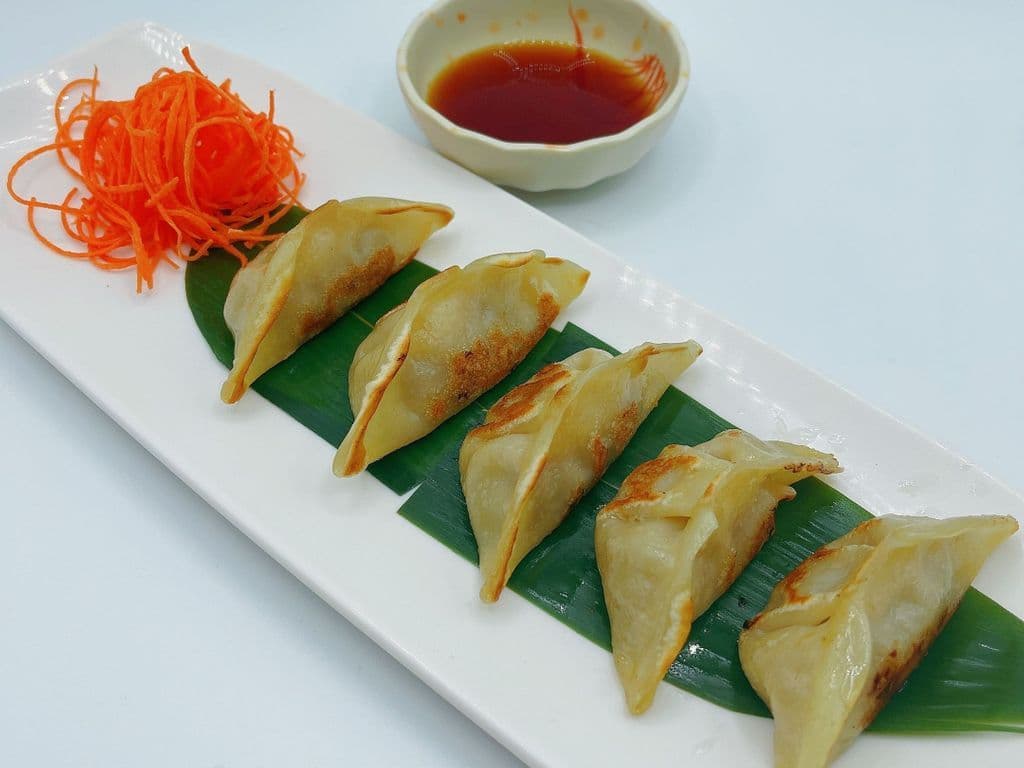 P/F Beef Gyoza ( 5pcs )