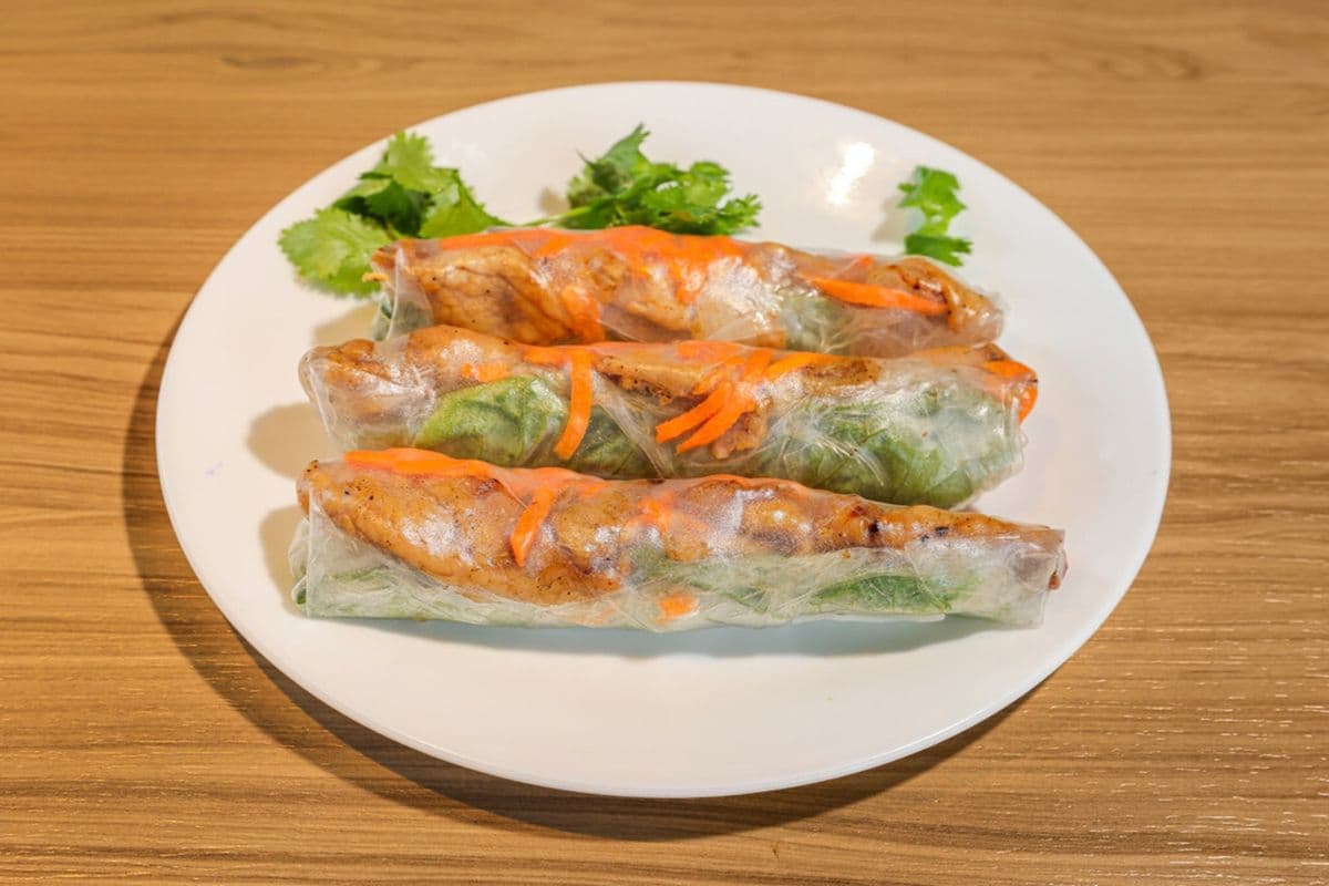 3C. Fresh Grilled Pork Salad Roll