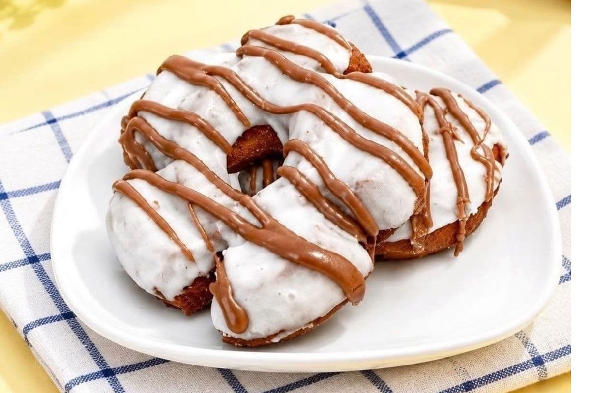 Cream Cheese Nutella Old Fashion Cake