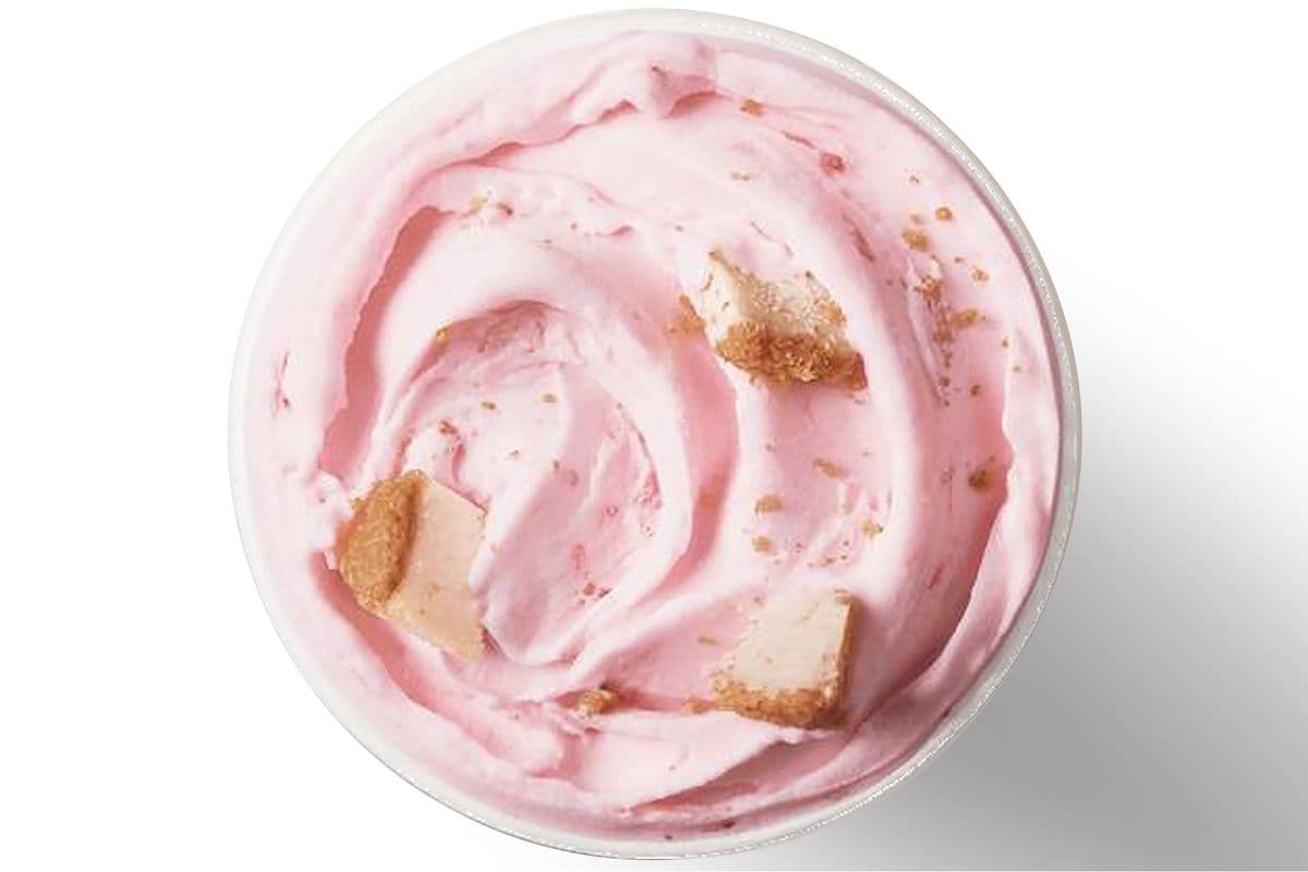 Strawberry Cheesecake Blizzard® Treat