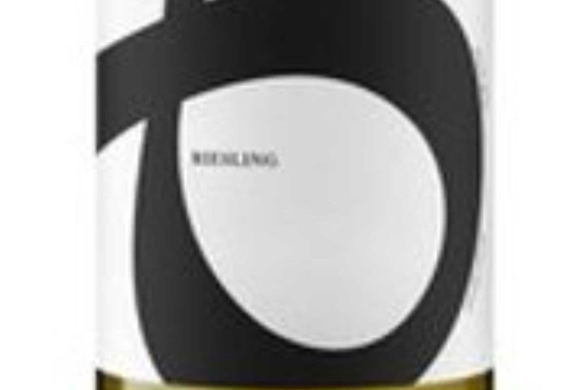 8th Generation dry Reisling (1 x 750ml)