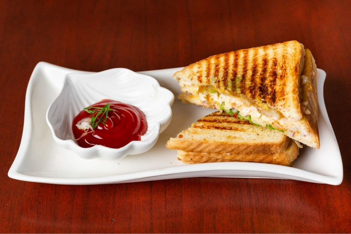 Vegetable Grilled Sandwich - 2 Slices
