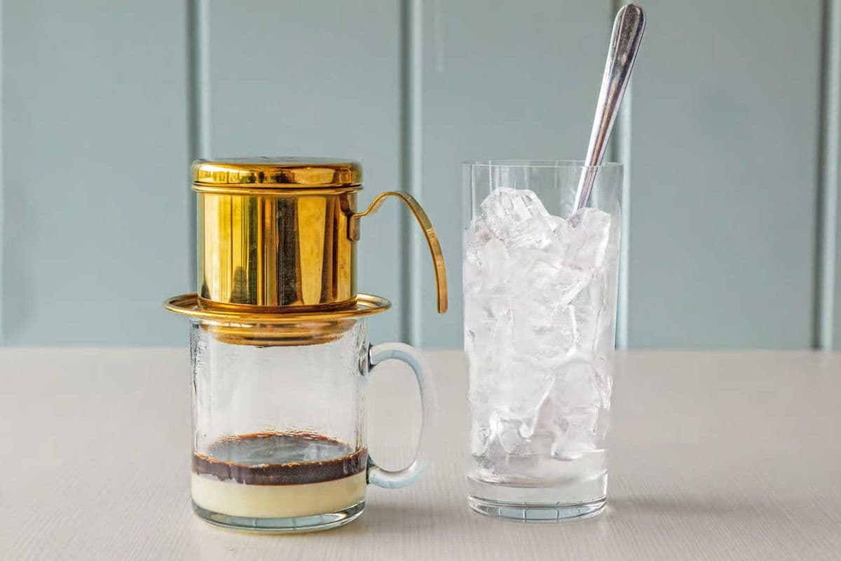 D1. Cà Phê Sữa Đá - Vietnamese Iced Coffee