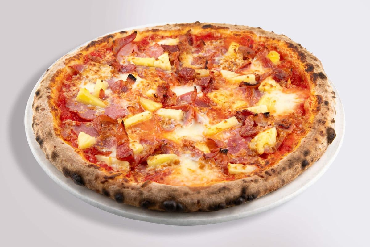 15" Grande Famoso Hawaiian Pizza