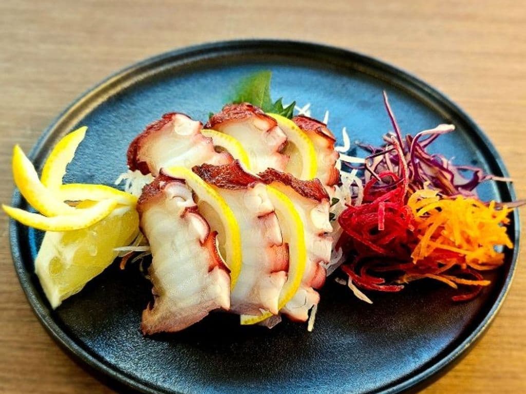 Tako Sashimi