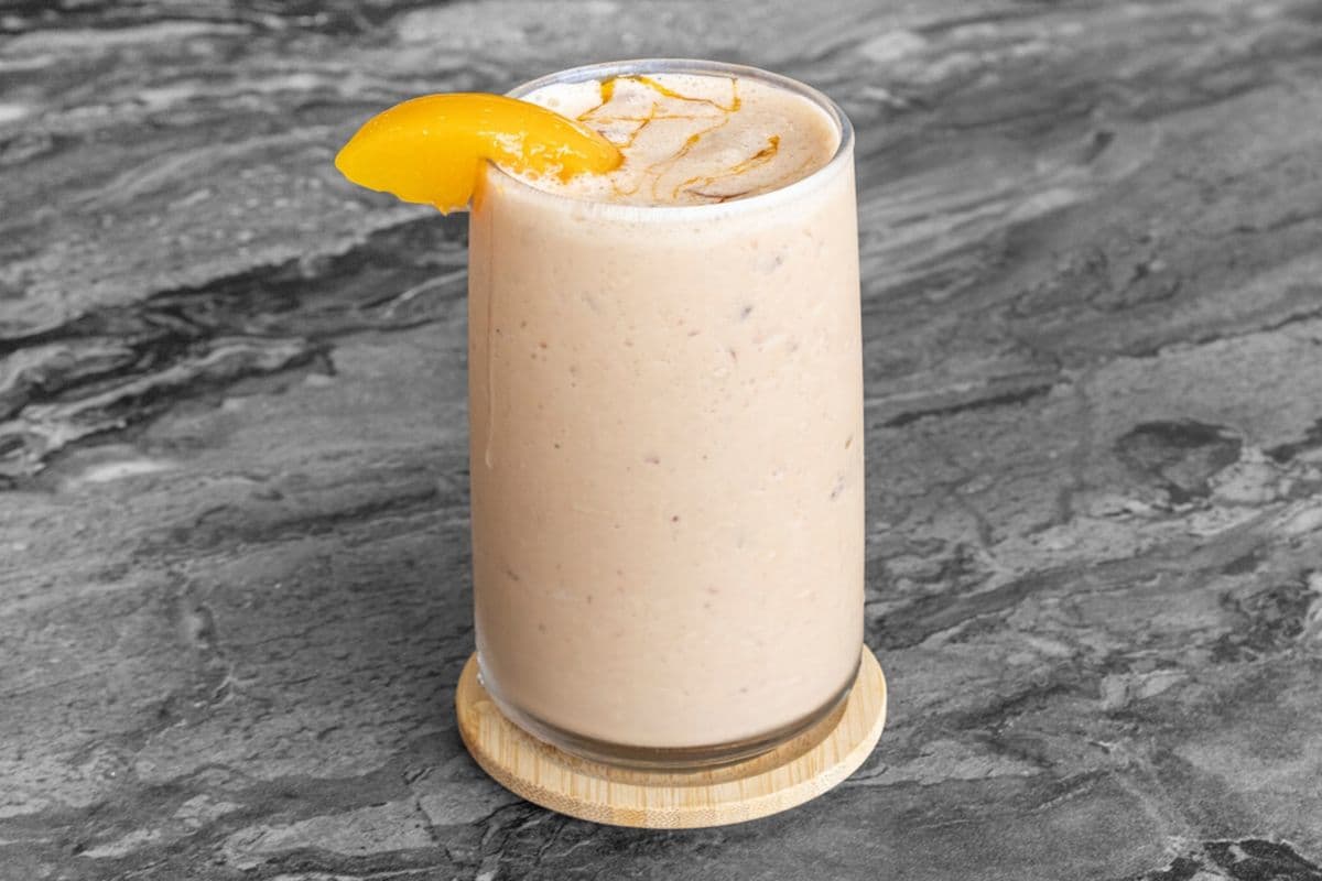 A6. Peach Milk Tea with Pearl