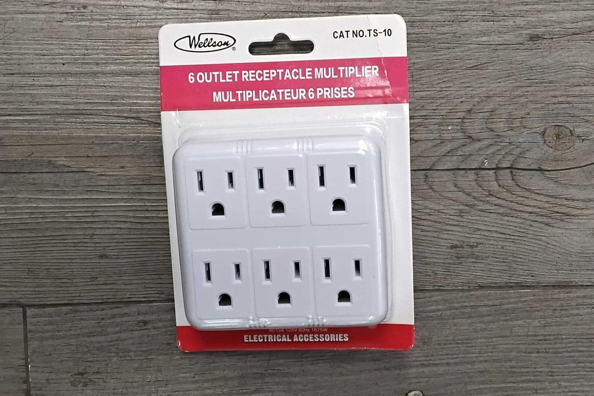 6 outlet receptacle multiplier.