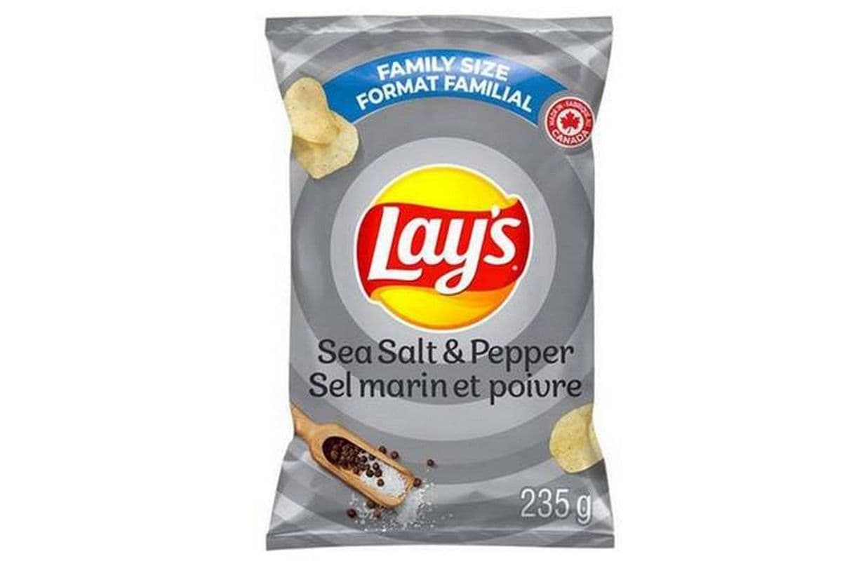 Lay's Sea Salt and Pepper Family Size (235 g)