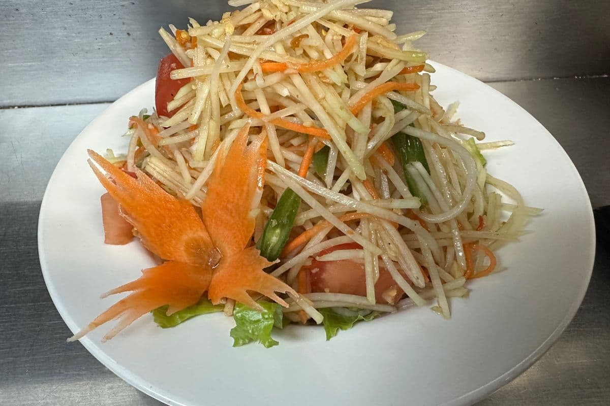 SA21. Som Tum (Papaya Salad)