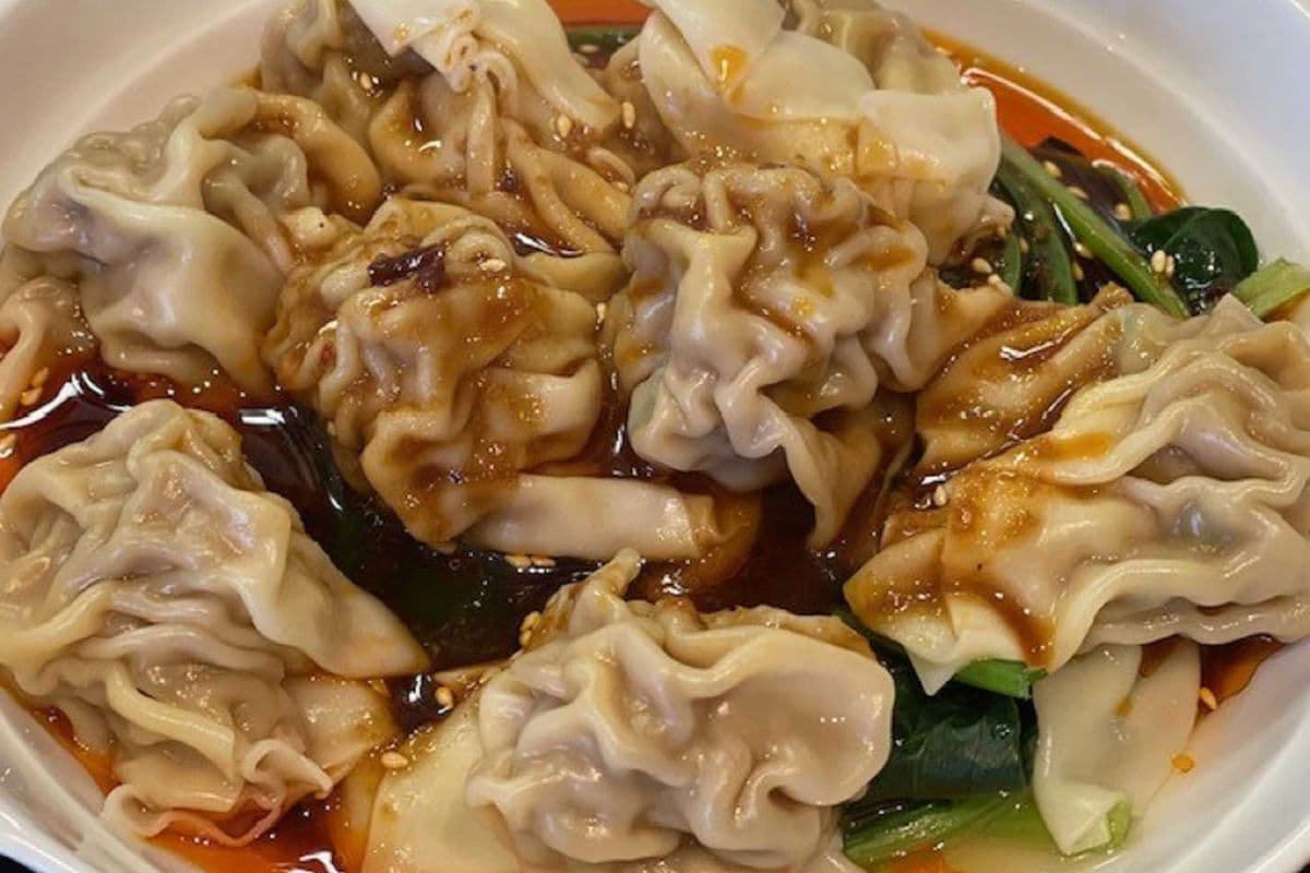 D16. Szechuan Hot Chilli Wontons (8 pcs)