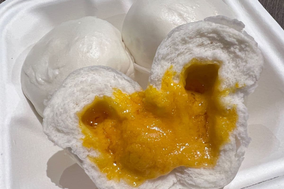 12. Steamed Salted Egg Yolk Bun (3 pcs)