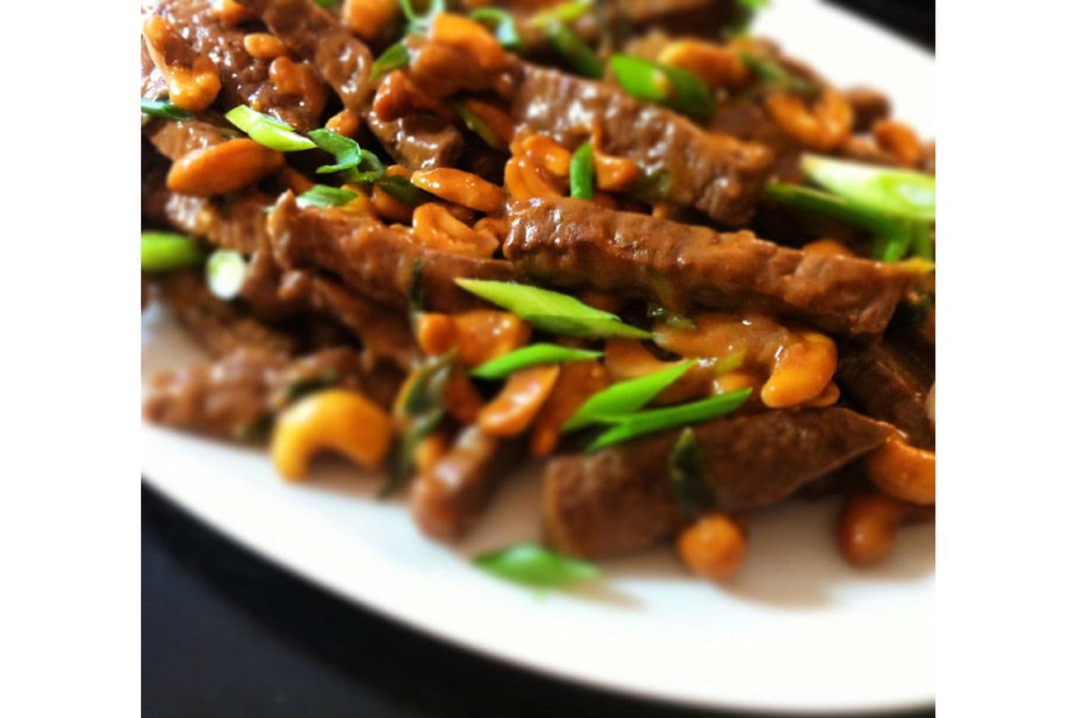 Chili Cashew Beef 腰果辣子牛