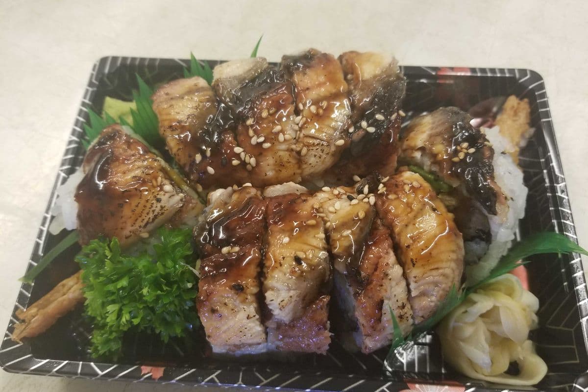 C10 Black Dragon Roll (10 pcs)