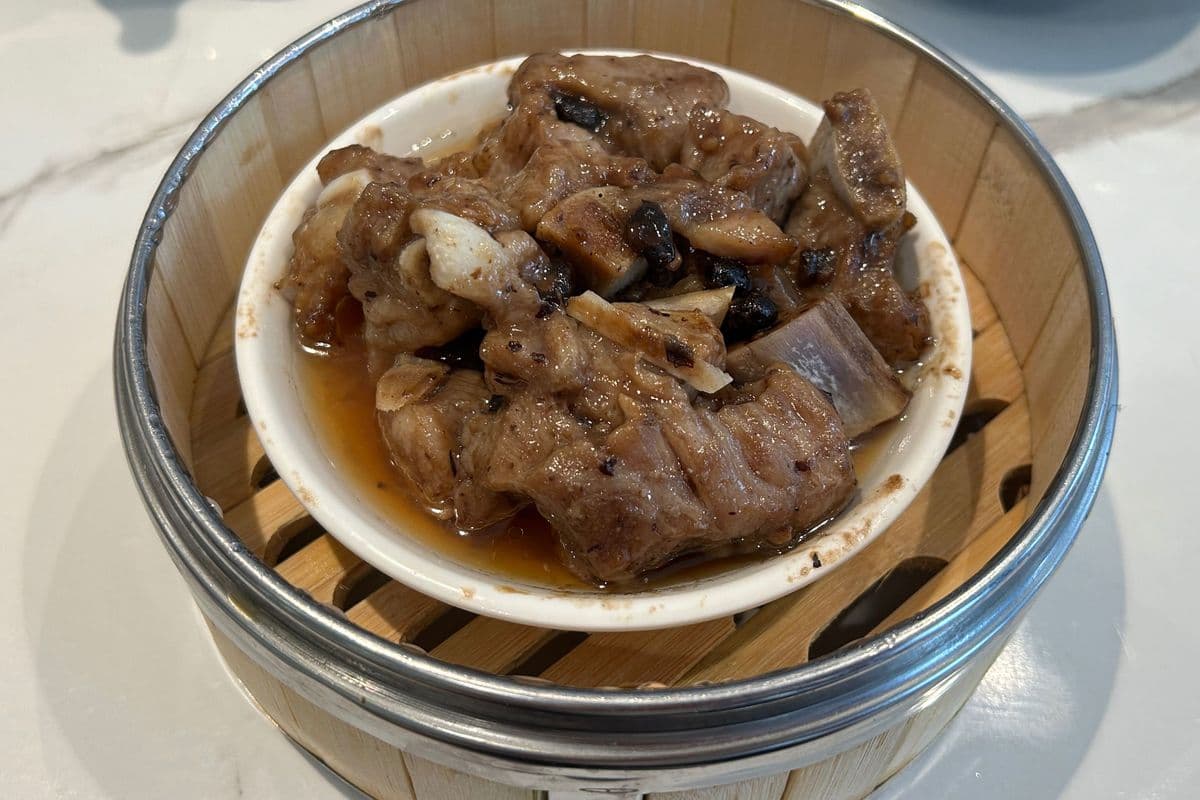 S13. Steamed Spare Ribs w/ Black Bean Sauce