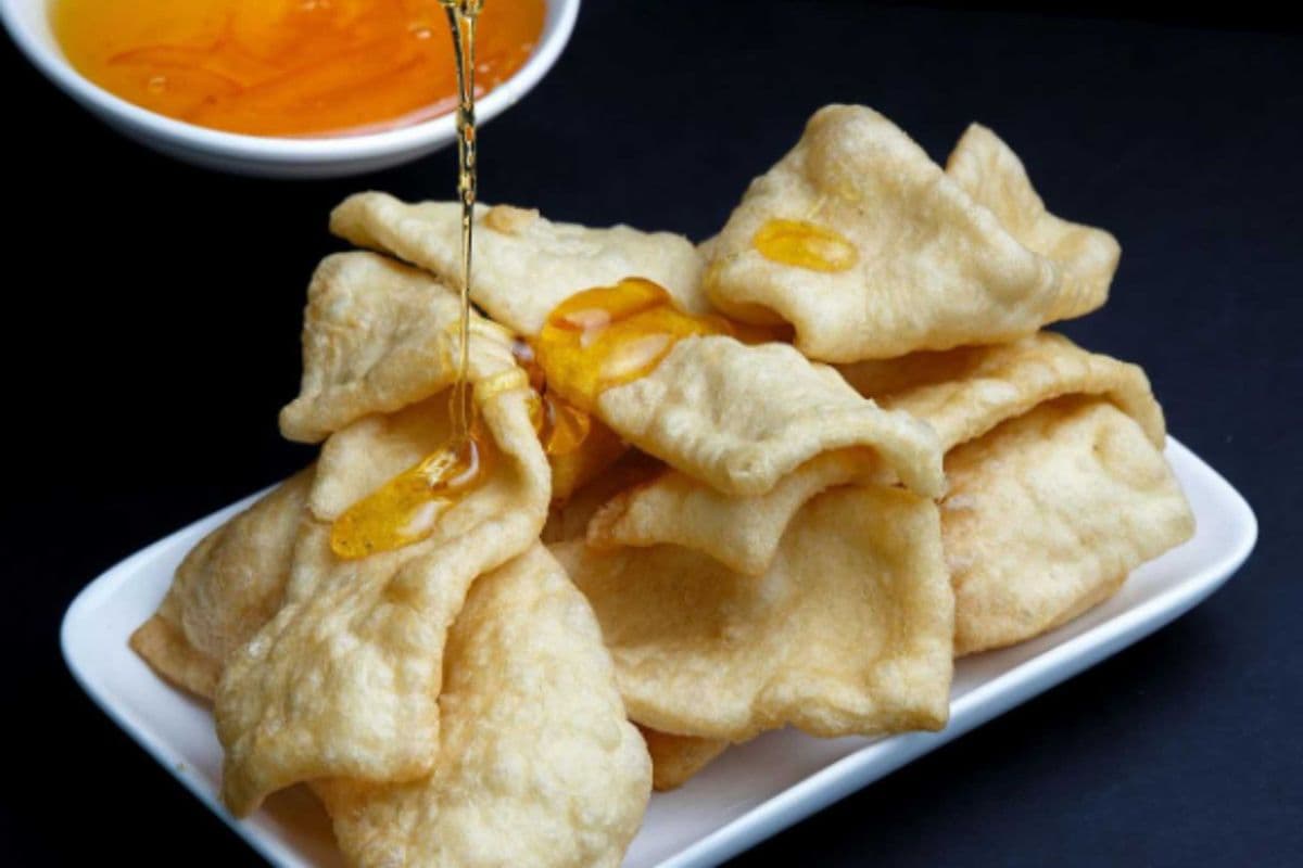 111. Egg Pastries with Syrup