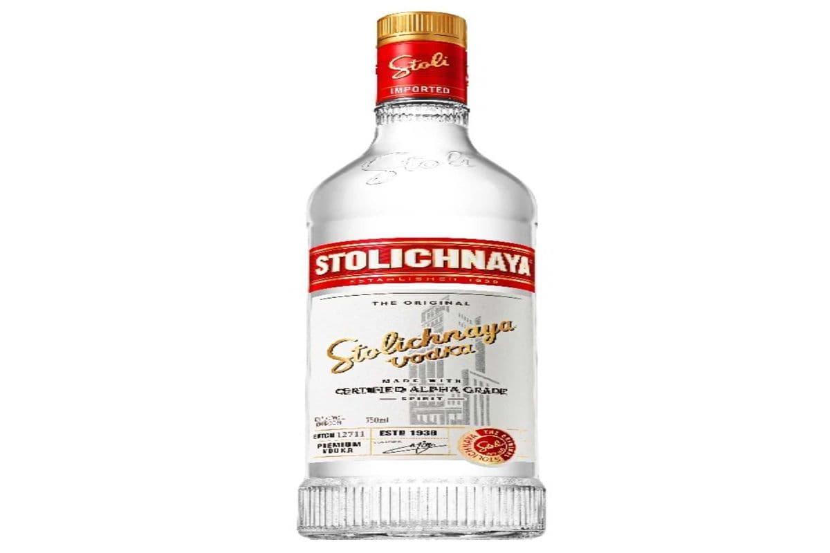 STOLICHNAYA VODKA 750 ML (1 x 750 ML)