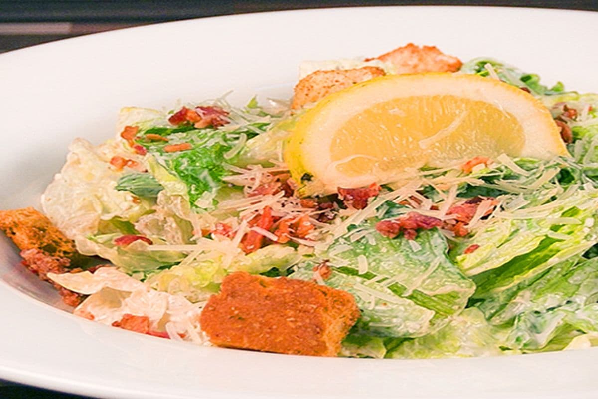 Small Ceasar Salad (370 Cals)