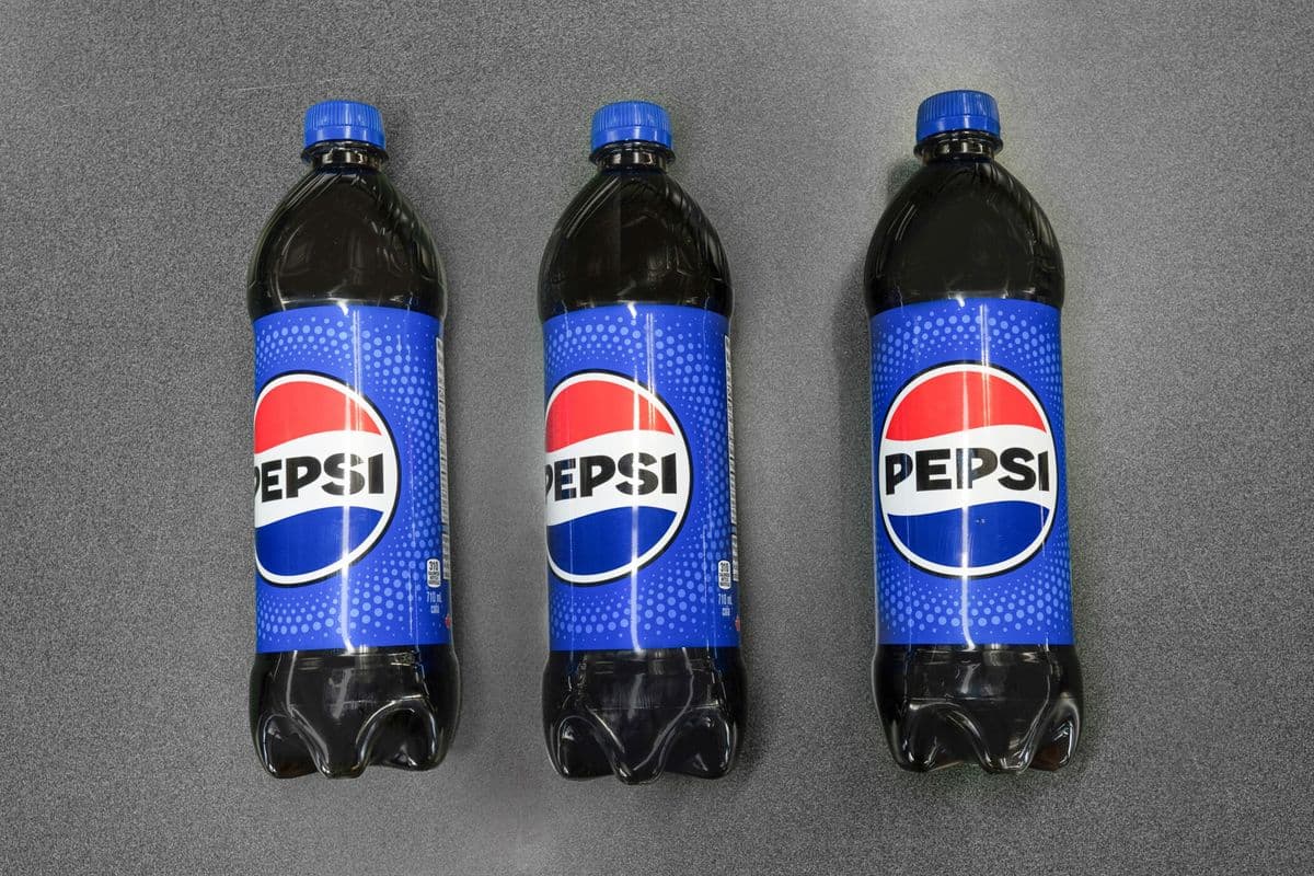 Coke/Pepsi products (710 ml)