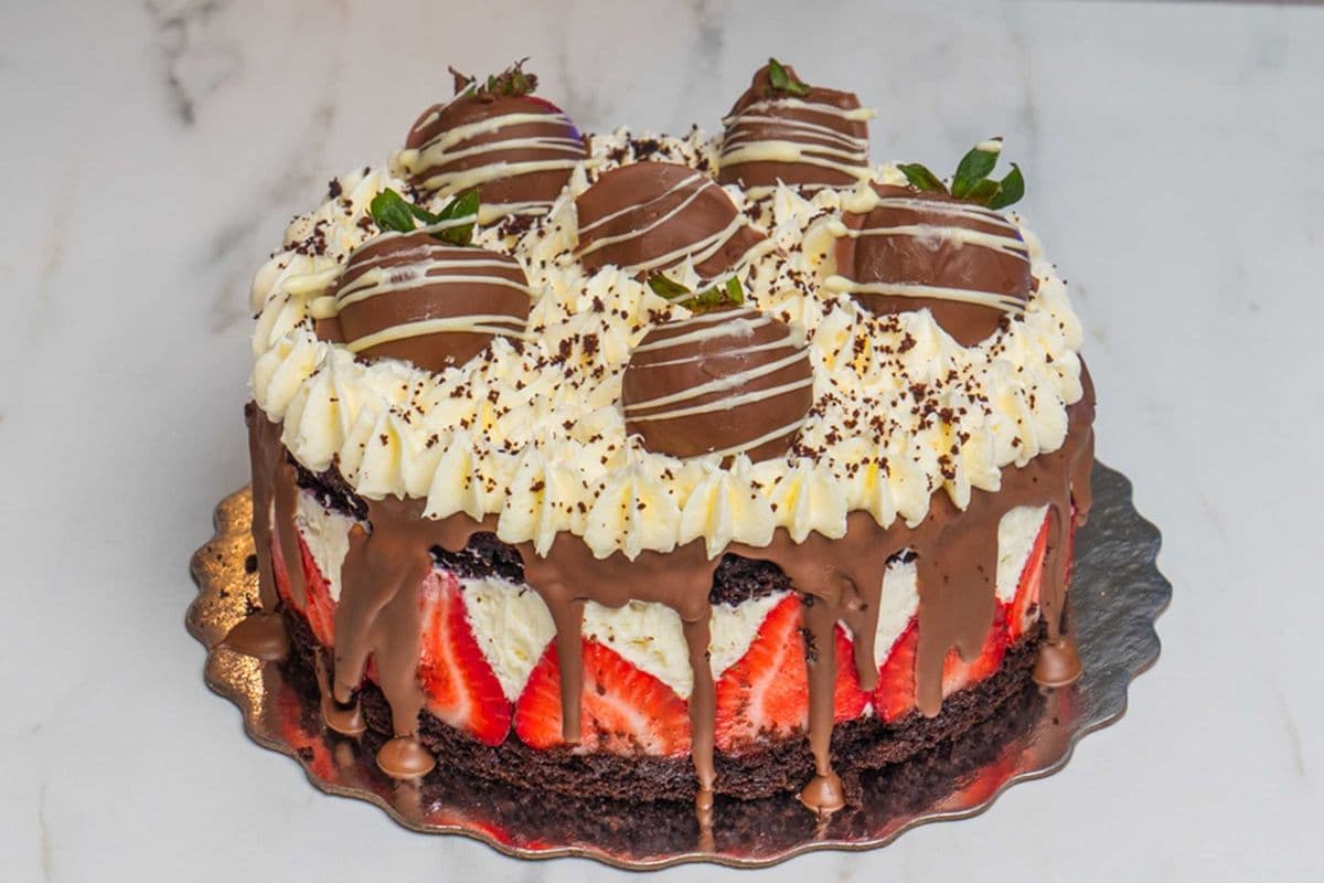 Birthday Cake (4-6 people)