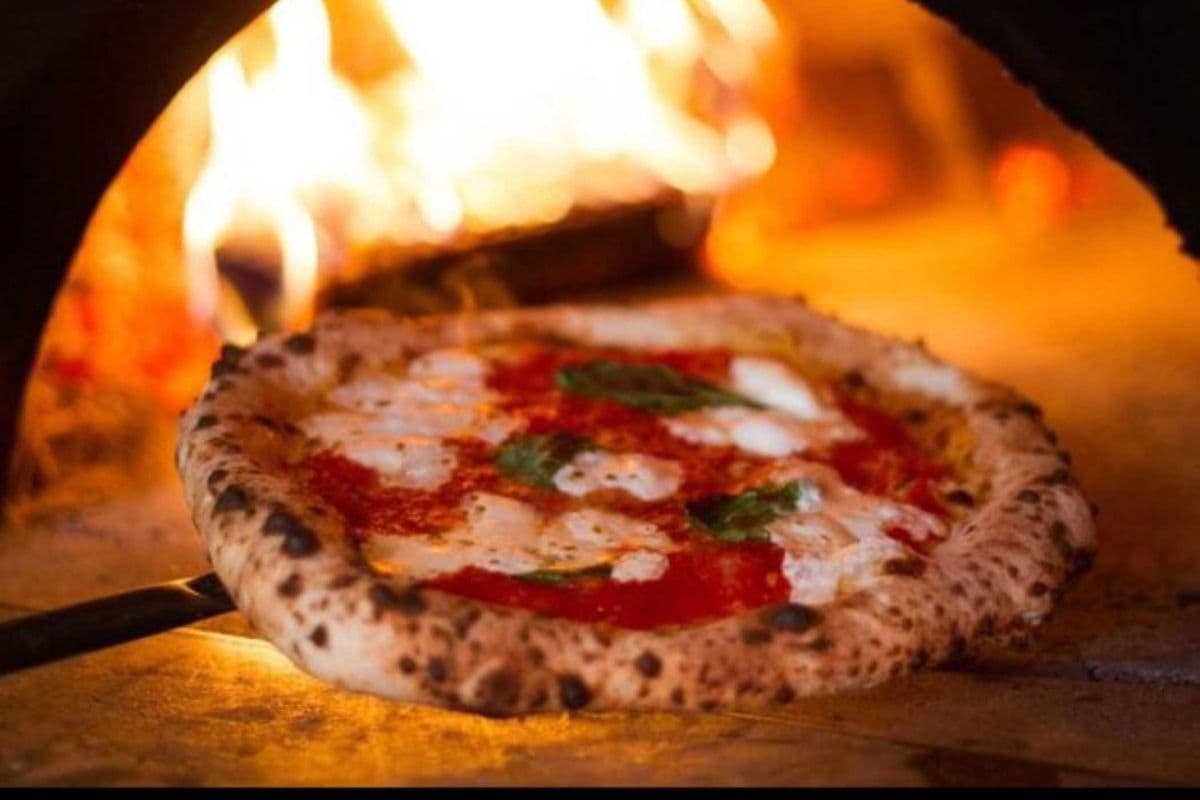 Small 10" Pizza Margherita Napoletana (Margarita)
