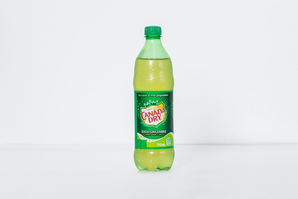 Canada Dry Ginger Ale (710 ml)