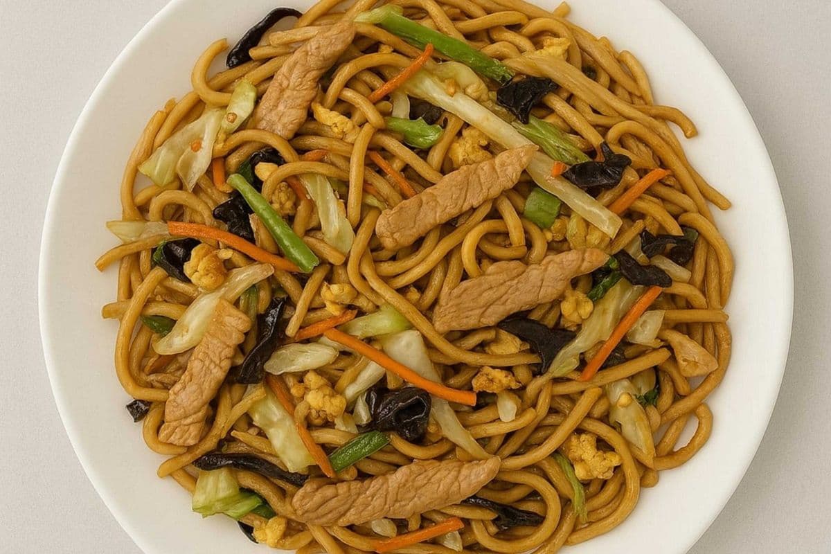 F2. Mu-Shu Pork Chow Mein - 木須肉炒麵
